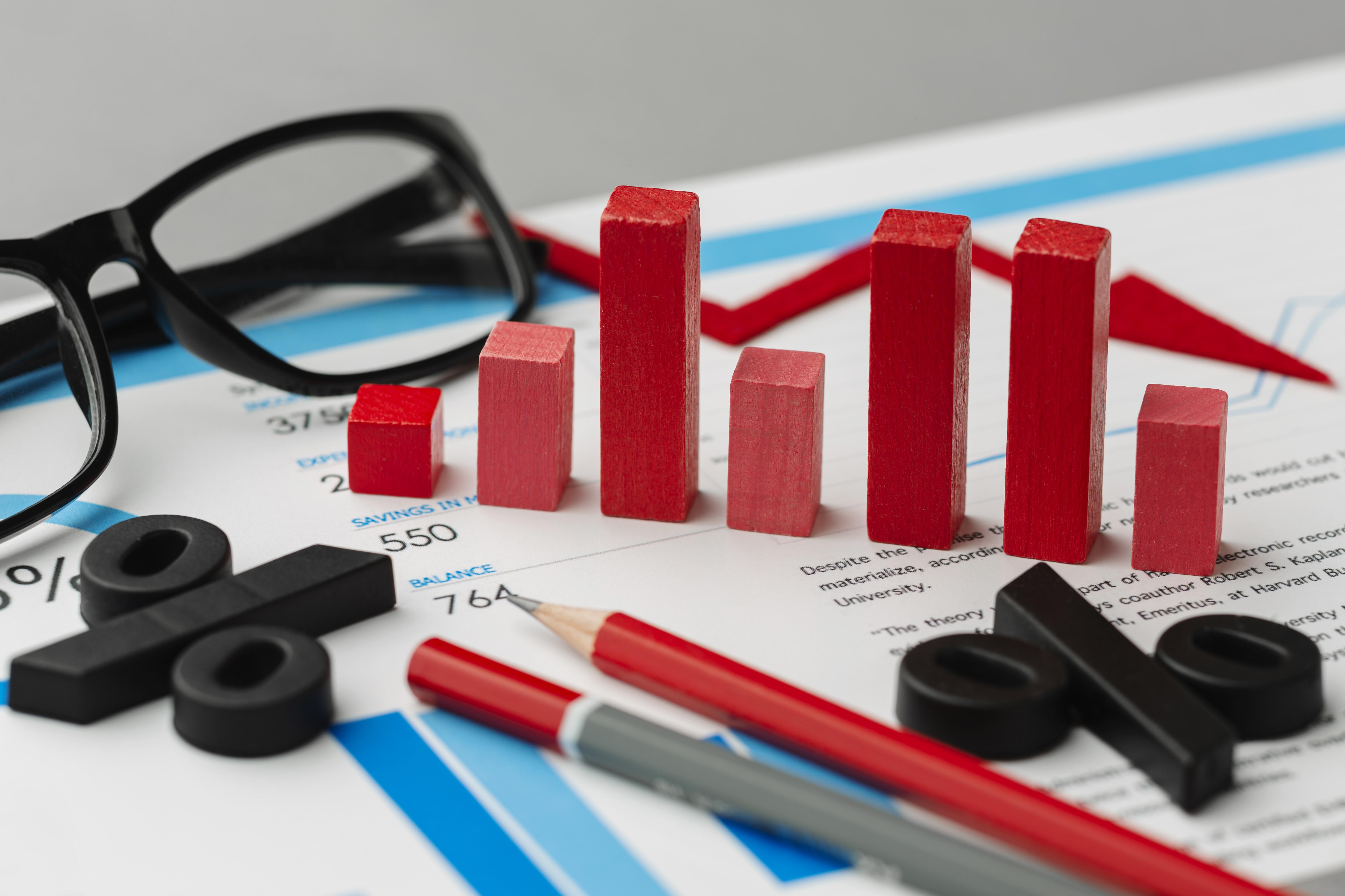 بررسی بازار کار و نرخ بیکاری در ایران